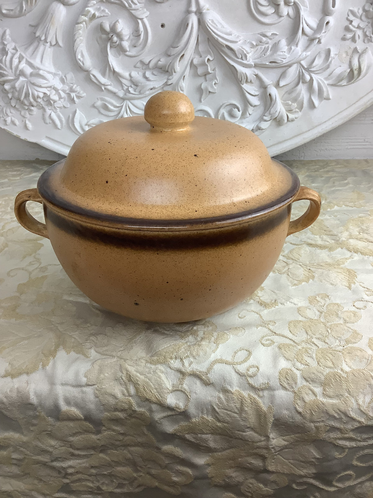 Soupière ancienne Sarreguemines France, grès La Bourgogne – Ref. 27H