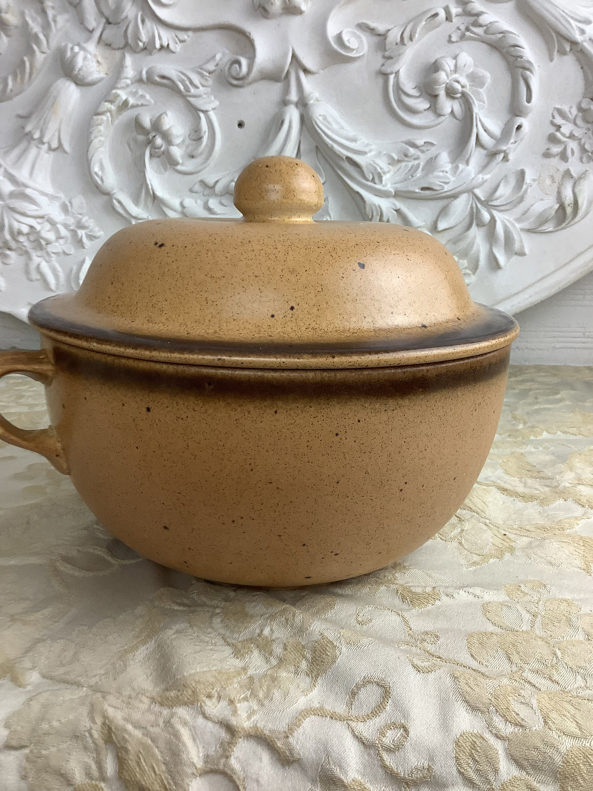 Soupière ancienne Sarreguemines France, grès La Bourgogne – Ref. 27H