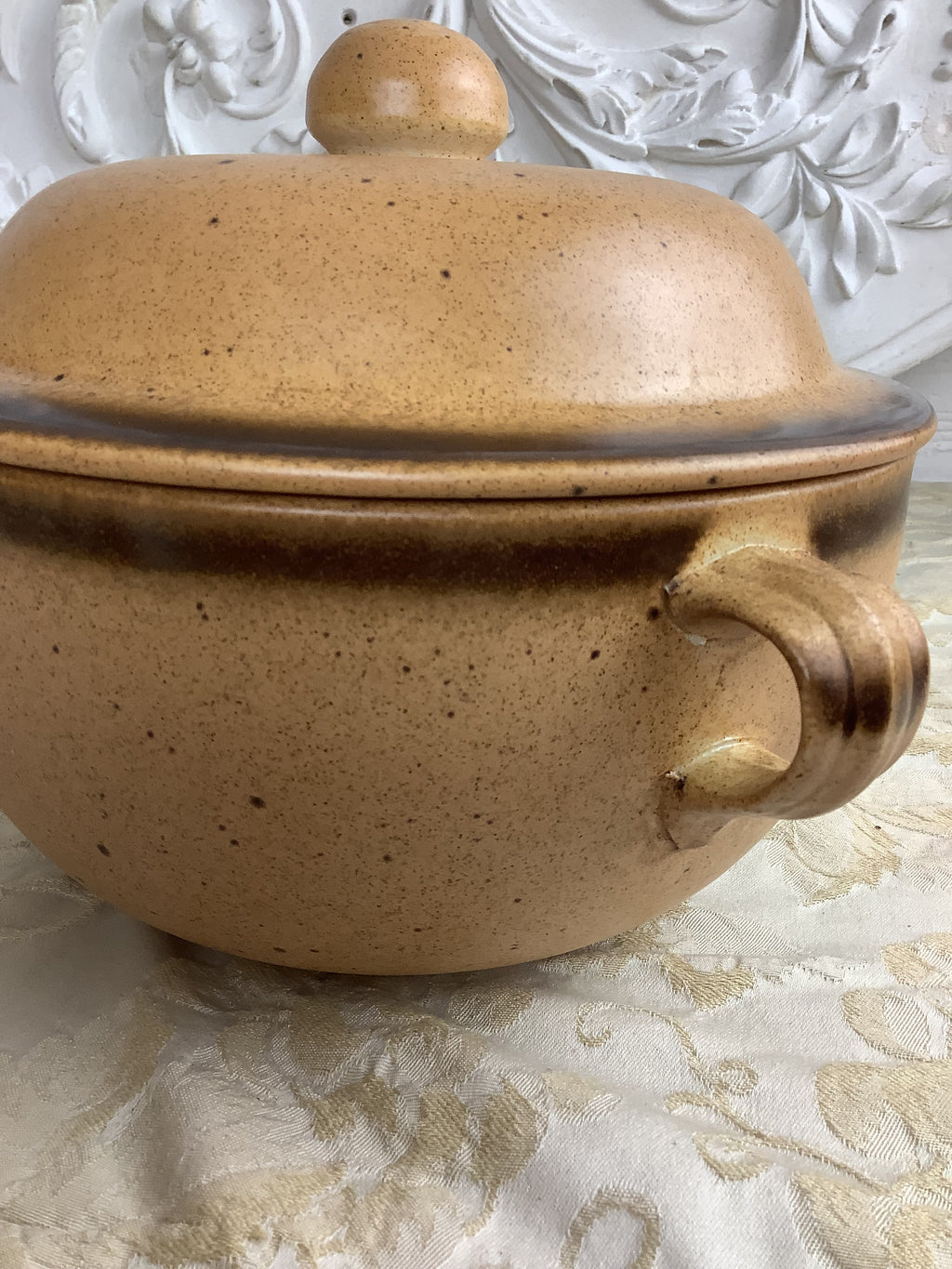 Soupière ancienne Sarreguemines France, grès La Bourgogne – Ref. 27H