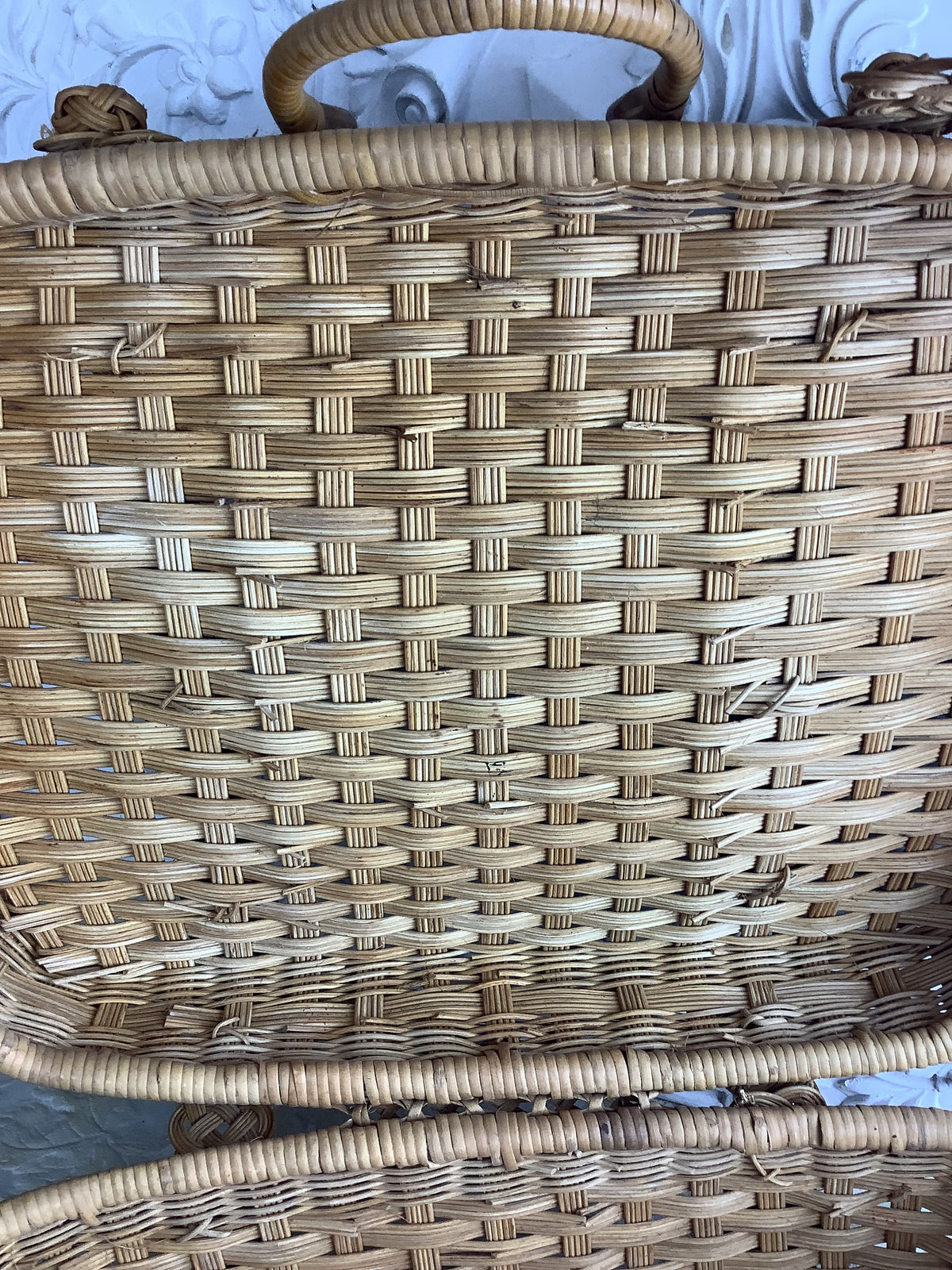 Ancienne valise de pique-nique en vannerie française, style Art Déco – Réf. 27D