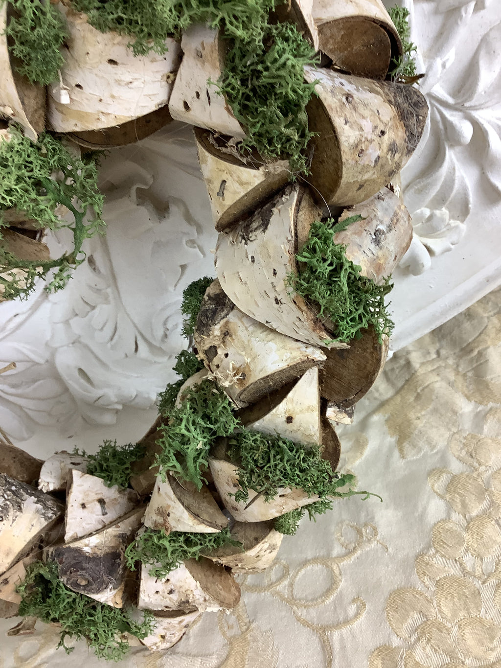Cœur décoratif végétal en écorce de bouleau et mousse d’Islande – REF C12